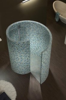 Кръгъл душ без поднос в банята