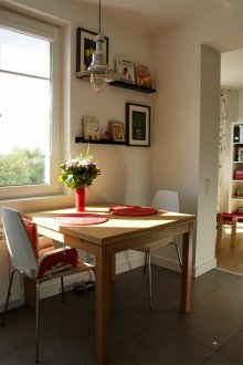 Pengezonan ruang tamu dapur menggunakan gerbang