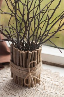 Икебана от клони в интериора