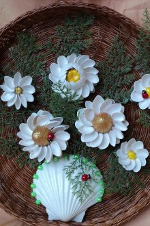 Панел от плетени чинии и лъжици