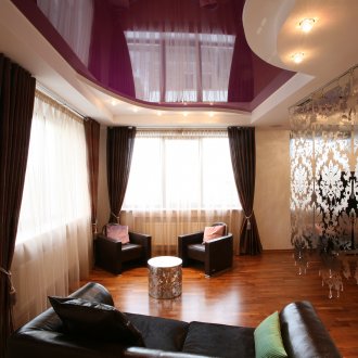 Опънат огледален таван