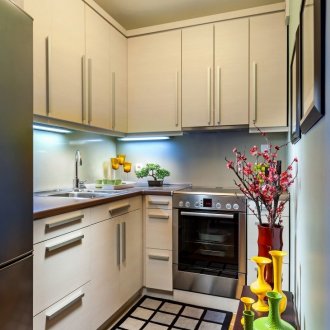 Ъглово оформление на тясна кухня