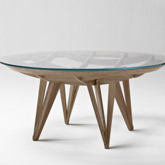 나무와 유리로 만든 트렌디한 원형 테이블
