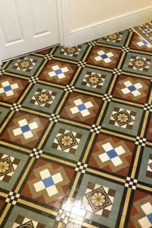 Под от керамични плочки