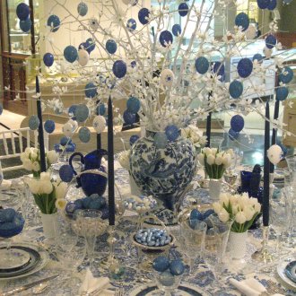 Синя плочка с gzhel в интериора на кухнята