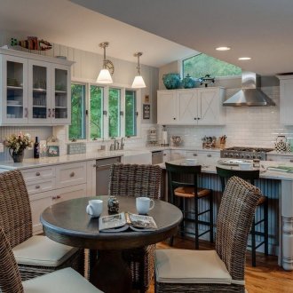 덮개를 씌운 의자