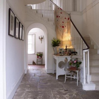 Ламинат на стената