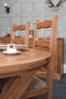 Дъбова маса