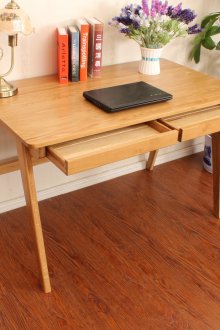 Дъбова маса