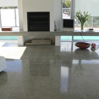 Насипен под