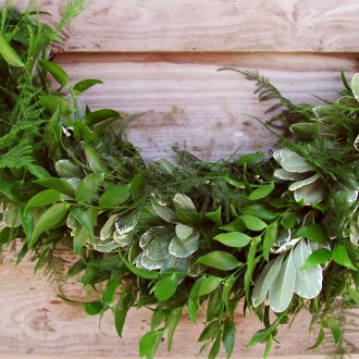 Венец от сухи листа