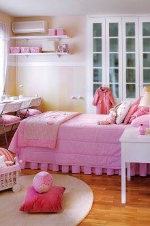 Розова детска стая
