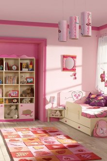 Розова детска стая