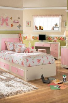 Розова детска стая