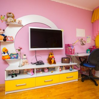 Жълта детска стая