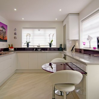 Лилава кухня