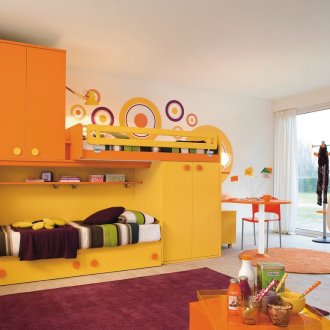 Жълта детска стая