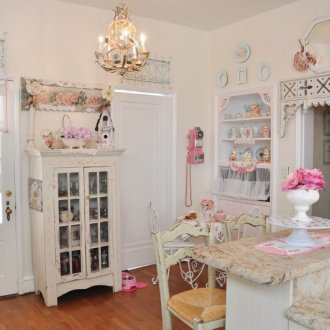 Възрастни мебели