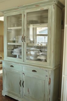 Издълбан гардероб