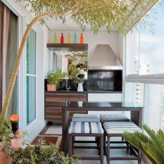 Цветна градина в лоджията