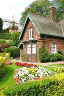 Предна градина