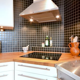 Купол качулка в кухнята