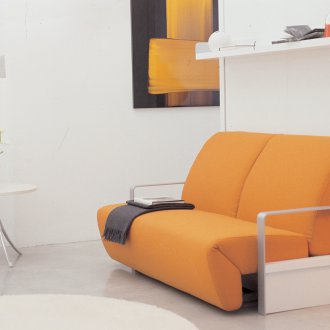 Шкаф със сгъваеми огледални врати