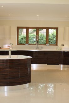 Лъскава кухня