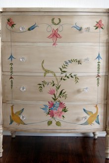 Класическа боядисана врата