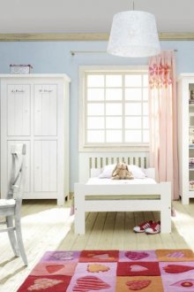 Зелен килим от жива трева в интериора