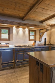 Кухня в стил шале