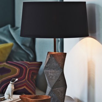 Настолна лампа