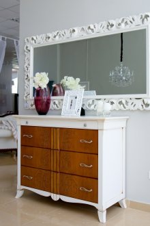 Огледало в хола