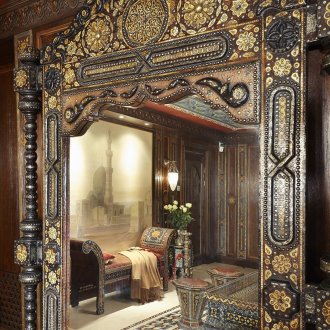 Огледало в хола