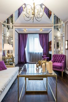 Ивици по стената, изработени от перлена боя