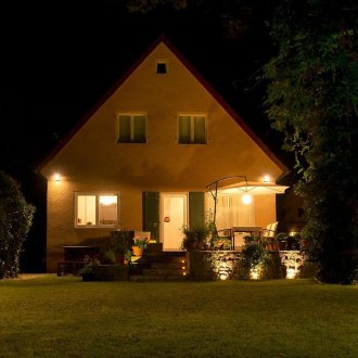 Осветление на картина от лампа