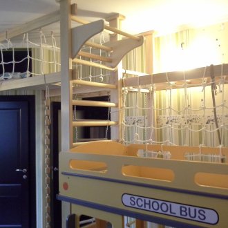 Стена за оборудване