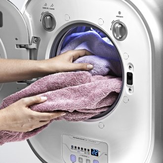 Mesin basuh dinding dipasang