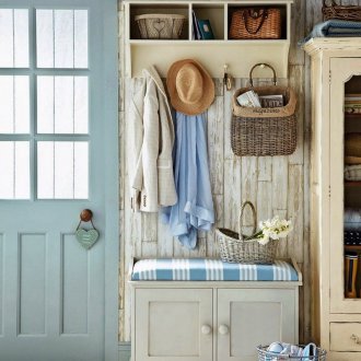 Класически завеси с декор