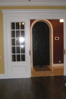 Лъскава плъзгаща се врата