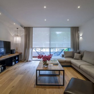 Подреждане на мебели в хола