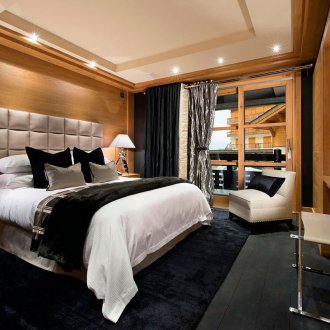 Warmer Stuck im Schlafzimmer