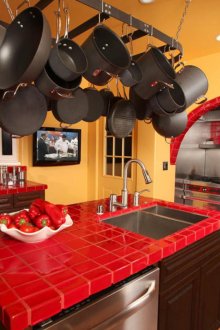 The design of the children's table in red