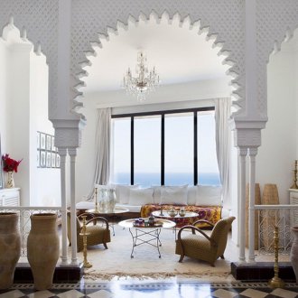 Oriental style arch