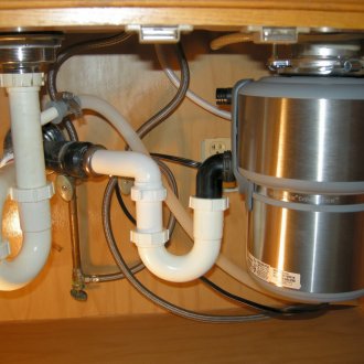 Монтаж на мебелни тела