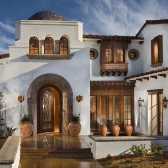 Къща в ориенталски стил