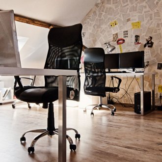 Tab mandi keluli dengan headrest