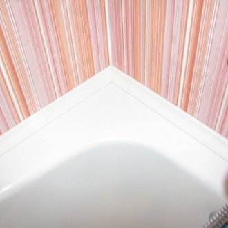 Керамична граница за баня