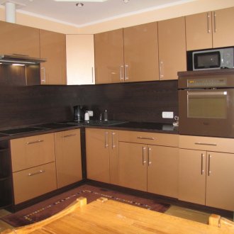 Работен плот от дървесни частици