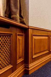 Бяла врата, изработена от МДФ